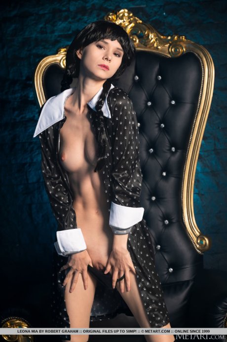 Explore Free MetArt Nude Girl Photos with Model Leona Mia